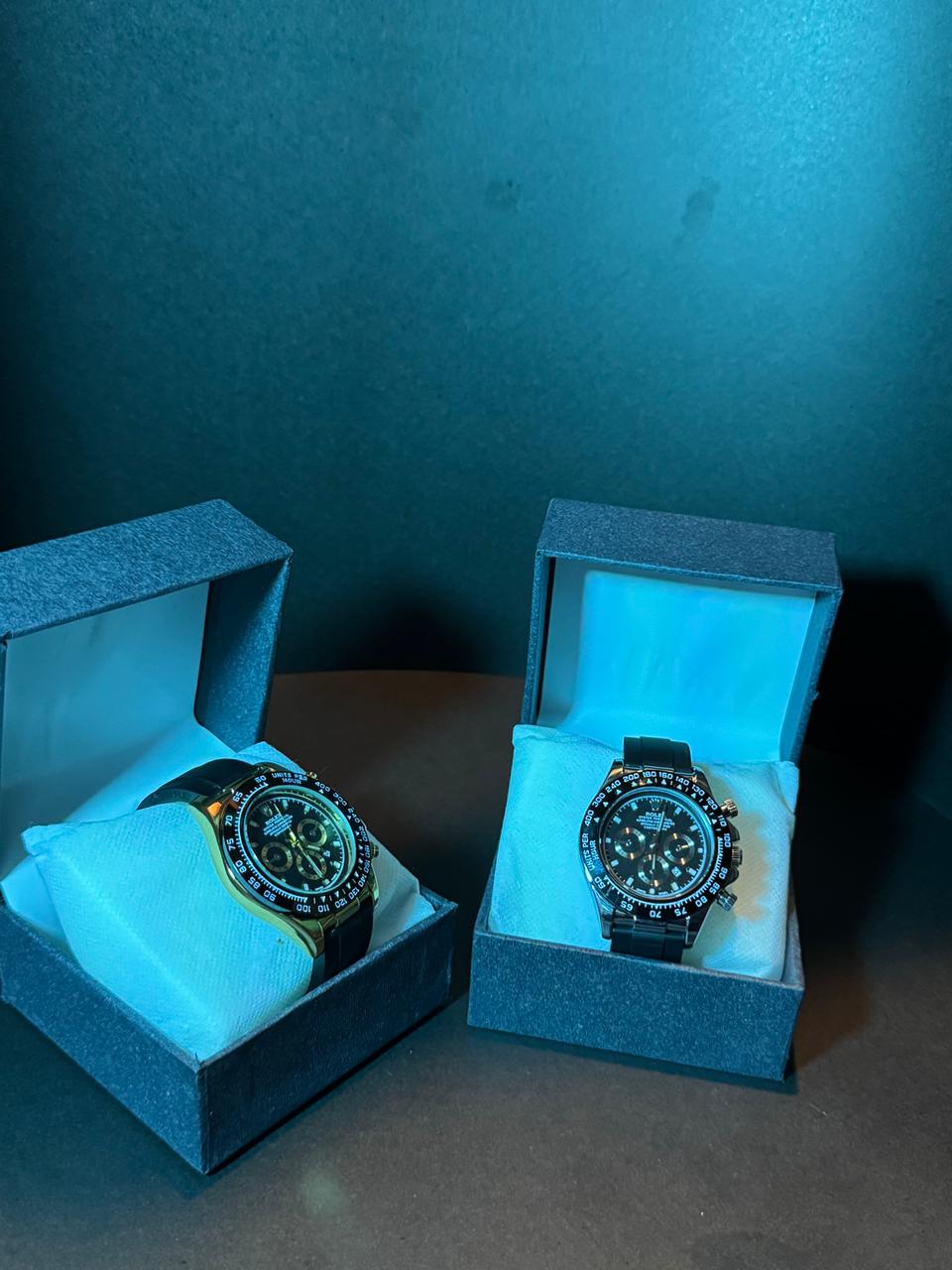 Rolex-Style Luxury Watch With Rotating Bezel